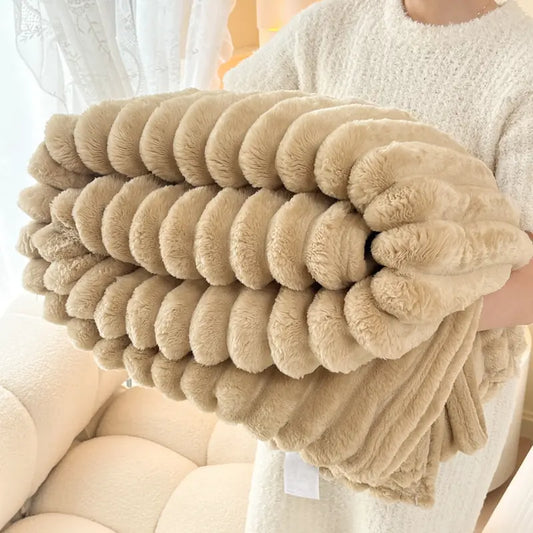 LEC HOUSE Soft Cozy Fleece Large Blanket - Ideal for Couch, Mother's Day and Birthday Gifts for Mom, Summer Home and Bedroom Decor (Available in 6 Colors)